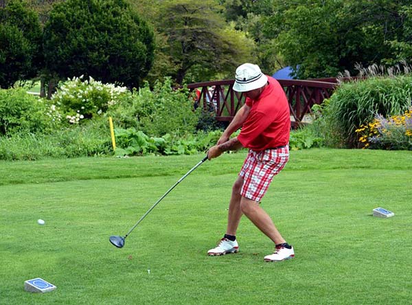 Golf swing improves flexibility
